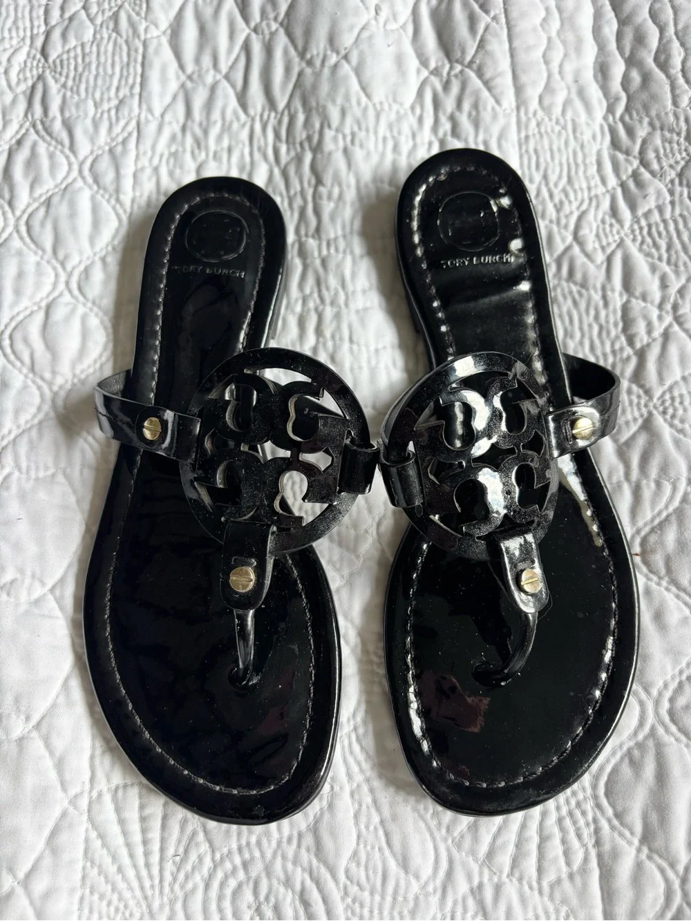 Patent Leather Black Logo Thong Sandal - Tory Burch Miller 8.5